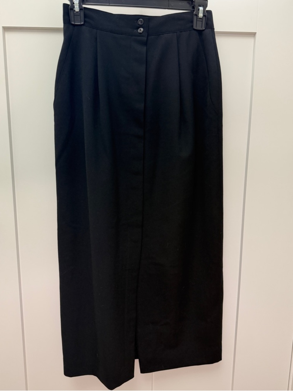 100% Wool Classic Black High-Waist Maxi Skirt